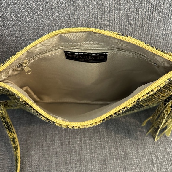 Diva’s Bag New With Tags Yellow & Black Leather Snake Print Crossbody Bag - Picture 5 of 12